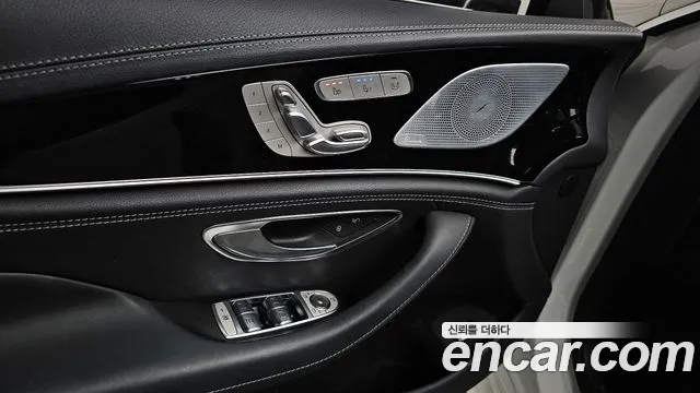 Mercedes-Benz AMG GT 4 двери 43 4MATIC+ — Фото автомобиля 25