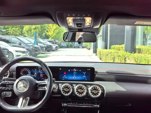Mercedes-Benz A-Class — Фото автомобиля 8