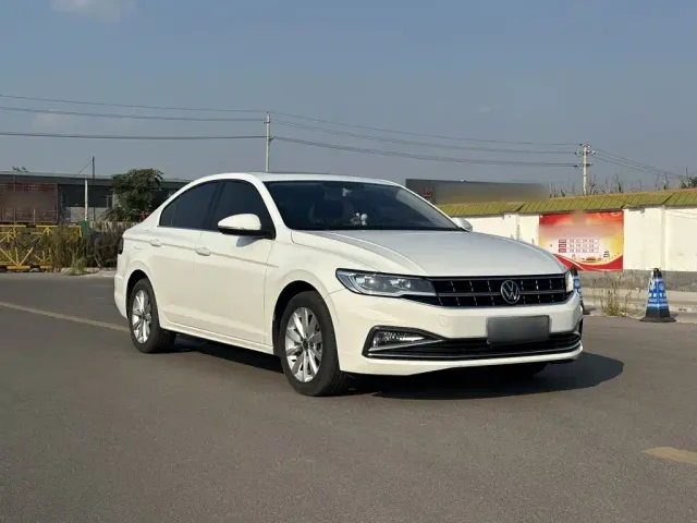Volkswagen Bora — Фото автомобиля 4