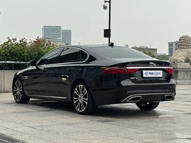 Jaguar XFL — Фото автомобиля 19