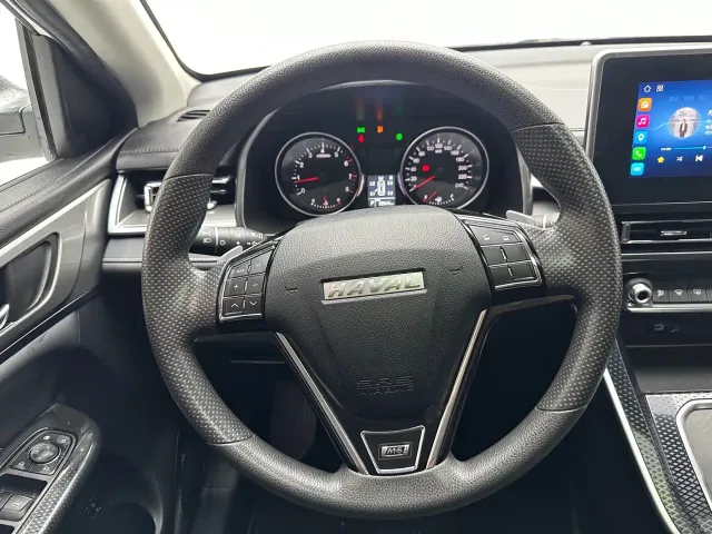 Haval M6 — Фото автомобиля 10