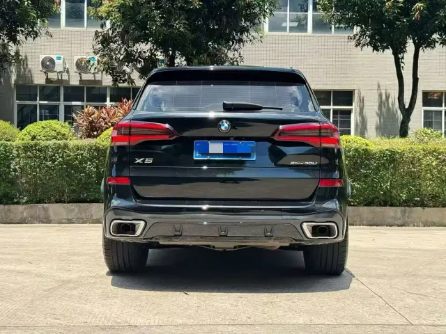 BMW X5 — Фото автомобиля 7