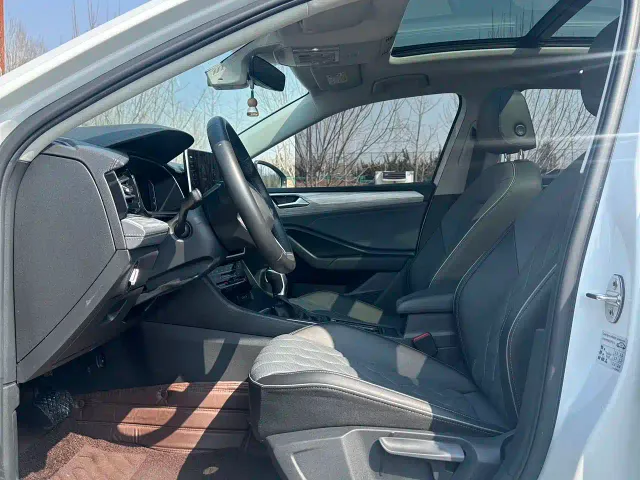 Volkswagen Sagitar — Фото автомобиля 8