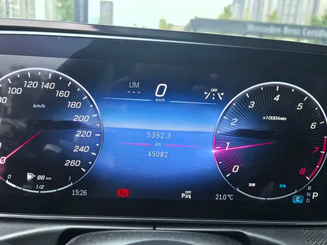 Mercedes-Benz C-Class — Фото автомобиля 10