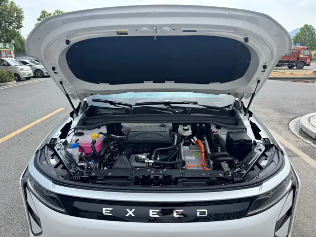 Exeed RX — Фото автомобиля 17