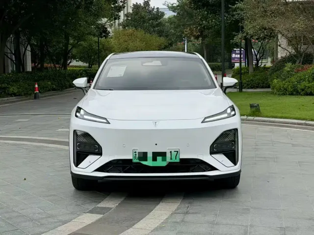 Deepal S07 — Фото автомобиля 2