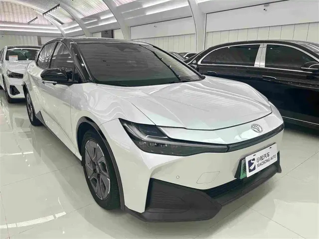 Toyota bZ3 — Фото автомобиля 16