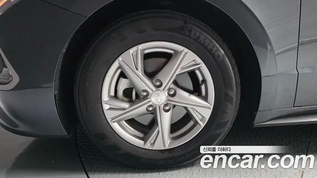Hyundai Sonata — Фото автомобиля 5