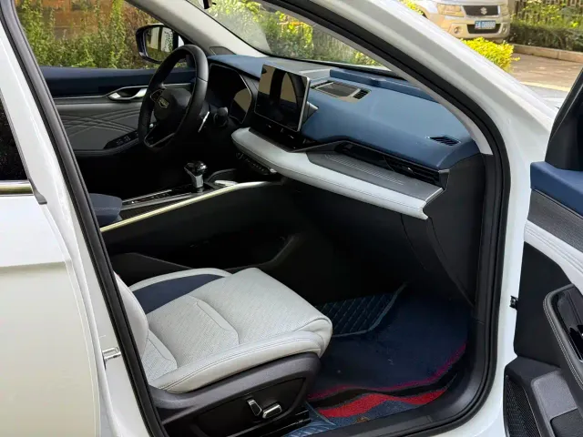 Geely Xingrui — Фото автомобиля 18