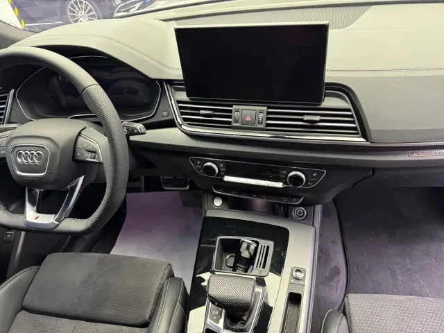 Audi Q5L Sportback — Фото автомобиля 10