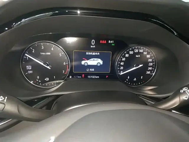 Buick Envision Plus — Фото автомобиля 11