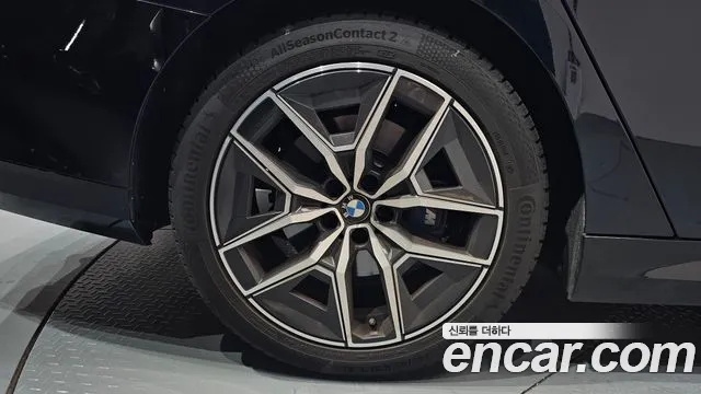 BMW 5-Series — Фото автомобиля 15