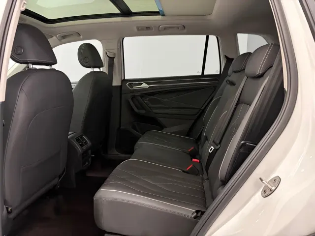 Volkswagen Tiguan L — Фото автомобиля 13