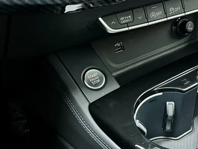 Audi A4L — Фото автомобиля 24