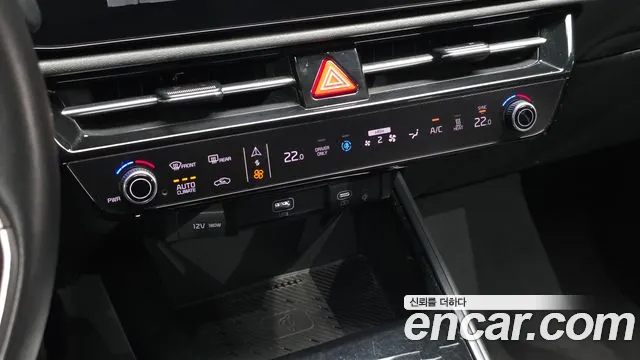 Kia Niro New — Фото автомобиля 24