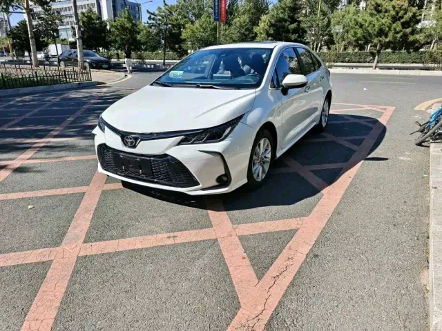 Фотография автомобиля — Toyota Corolla