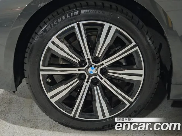 BMW 3 Series — Фото автомобиля 5