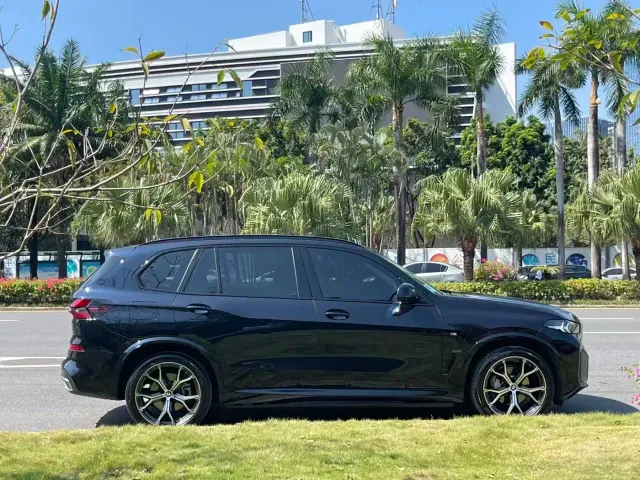 BMW X5 — Фото автомобиля 14