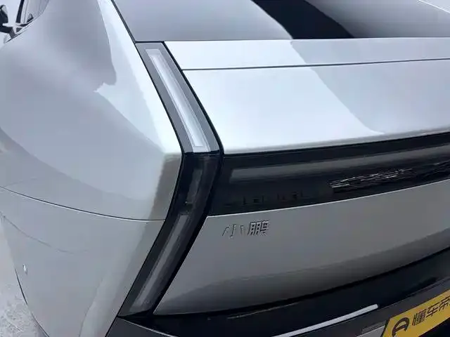Xpeng P7 — Фото автомобиля 15