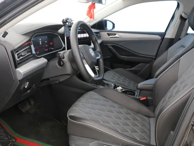 Volkswagen Sagitar — Фото автомобиля 9