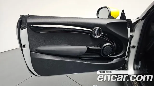 MINI Cooper Cooper Electric — Фото автомобиля 23