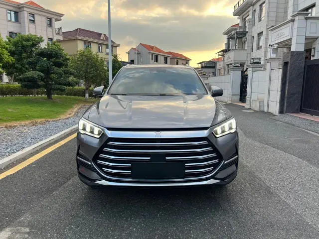 BYD Song Pro — Фото автомобиля 3