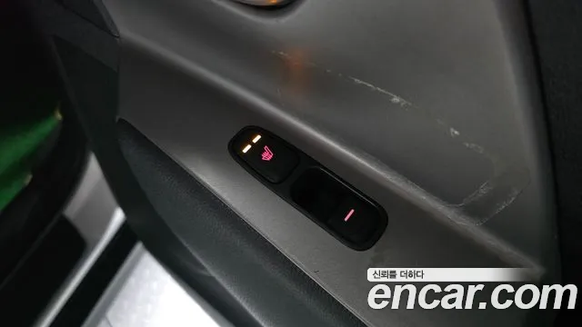Kia Niro — Фото автомобиля 25