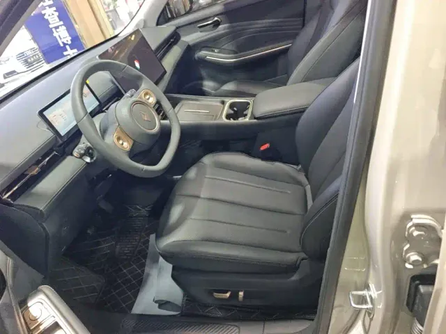 Baojun Yunhai — Фото автомобиля 14