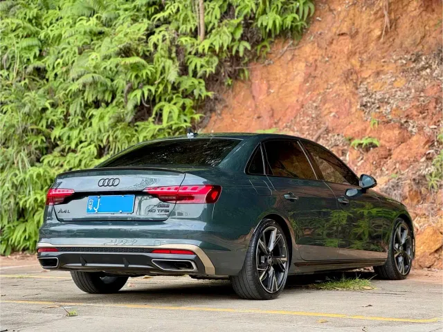Audi A4L — Фото автомобиля 6