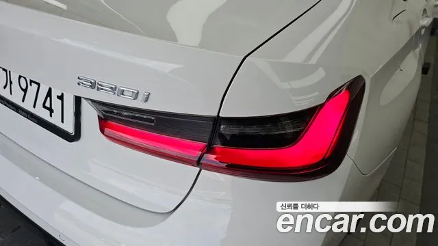 BMW 3-Series 3 серия (G20) 320i M Sport — Фото автомобиля 23