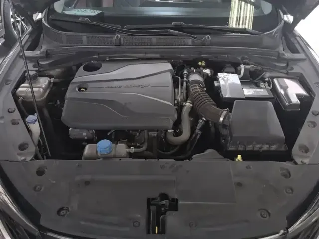 Changan Eado — Фото автомобиля 10