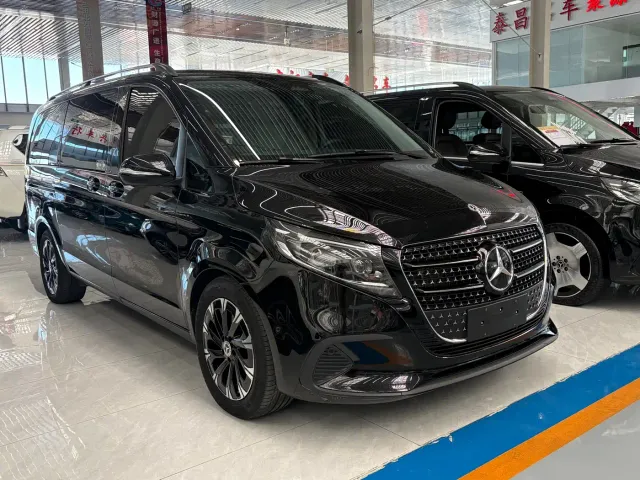 Mercedes-Benz V-Class — Фото автомобиля 3