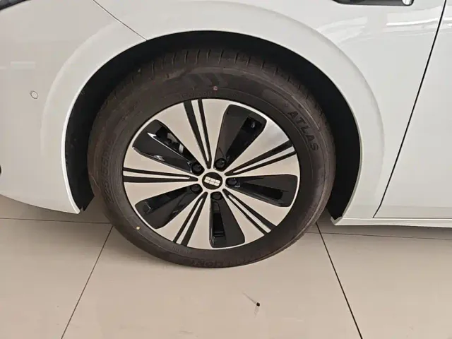 Geely Galaxy A7 — Фото автомобиля 22