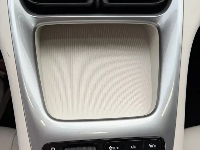 Geely Starry Wish — Фото автомобиля 30