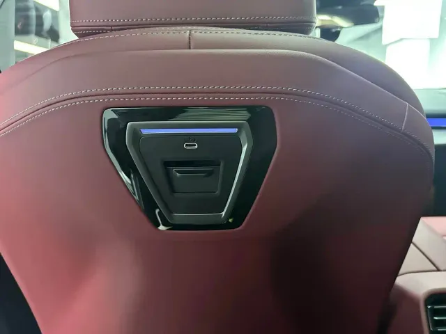 BMW 5 Series — Фото автомобиля 15
