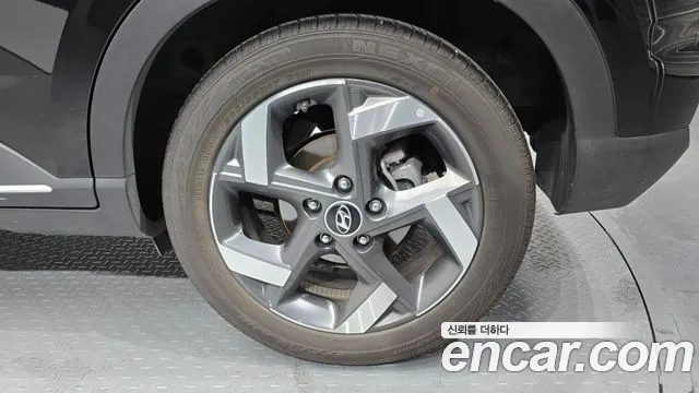 Hyundai Venue — Фото автомобиля 6
