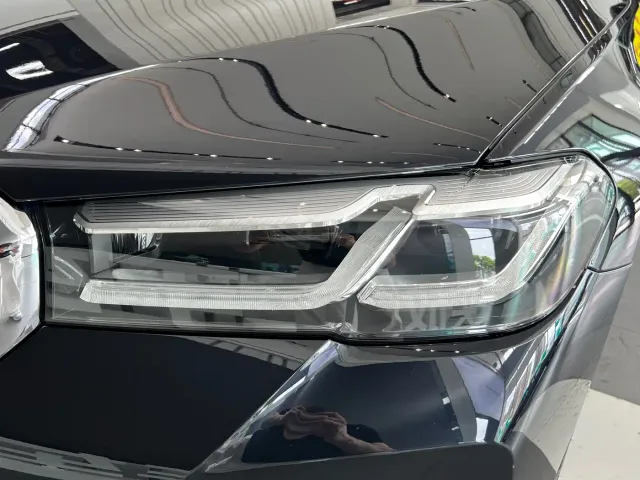 BMW 5 Series — Фото автомобиля 7