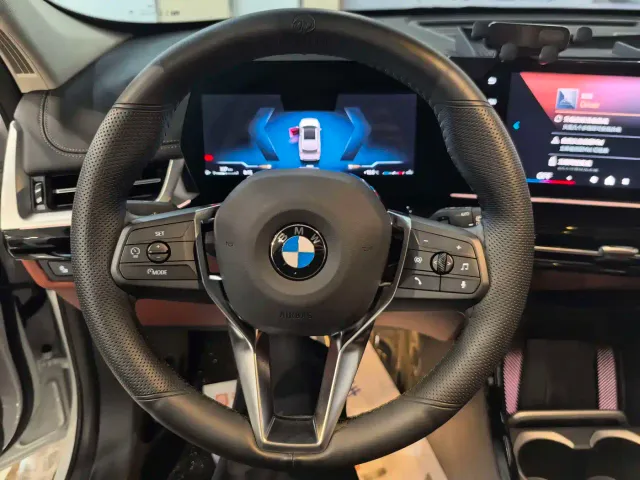BMW X1 — Фото автомобиля 14