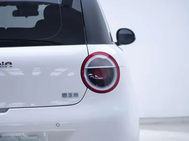 Changan Lumin — Фото автомобиля 16