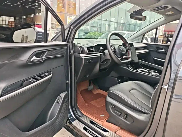 Hyundai Custo — Фото автомобиля 15