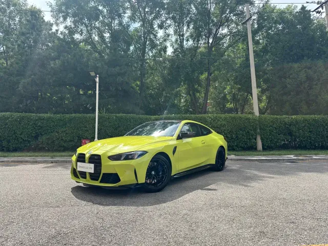 Фотография автомобиля — BMW M4