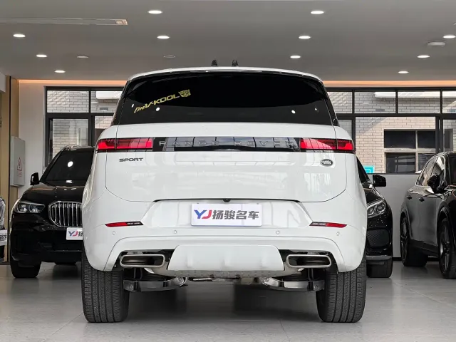 Land Rover Range Rover Sport — Фото автомобиля 4