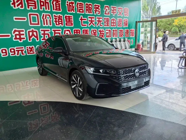 Volkswagen Passat — Фото автомобиля 2