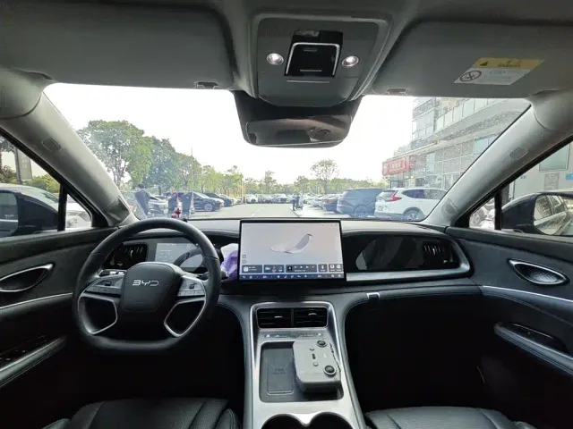 BYD Hai Shi 07 DM-i — Фото автомобиля 6