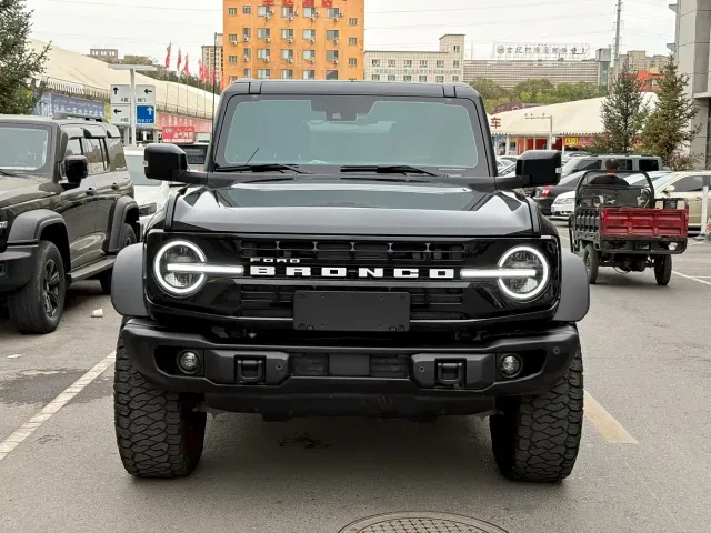 Ford Bronco — Фото автомобиля 2