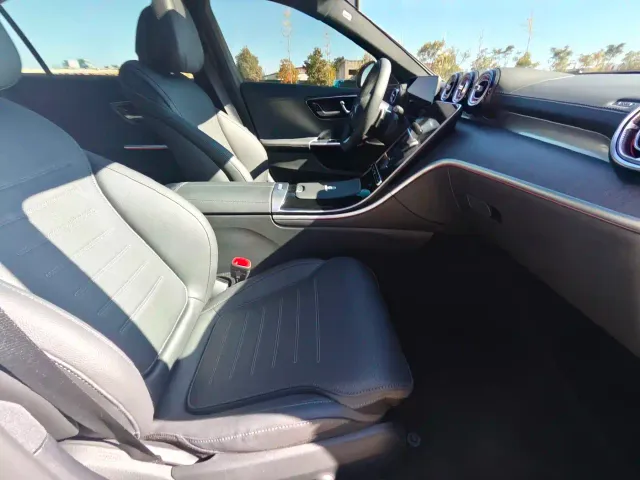 Mercedes-Benz C-Class — Фото автомобиля 16