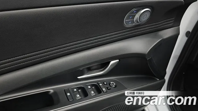 Hyundai AVANTE Новый Avante (CN7) — Фото автомобиля 14