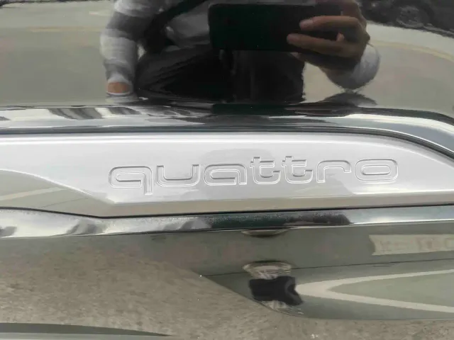 Audi Q7 — Фото автомобиля 6