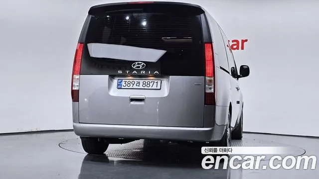 Hyundai Staria Staria 4WD Tourer 9 мест — Фото автомобиля 4