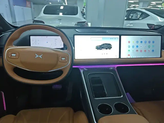 Xpeng G9 — Фото автомобиля 9